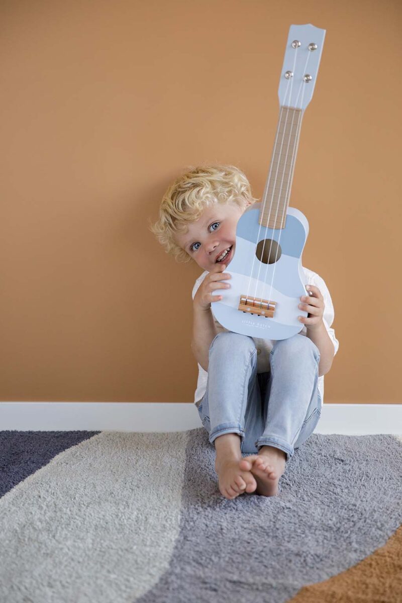 Little Dutch bērnu ģitāra