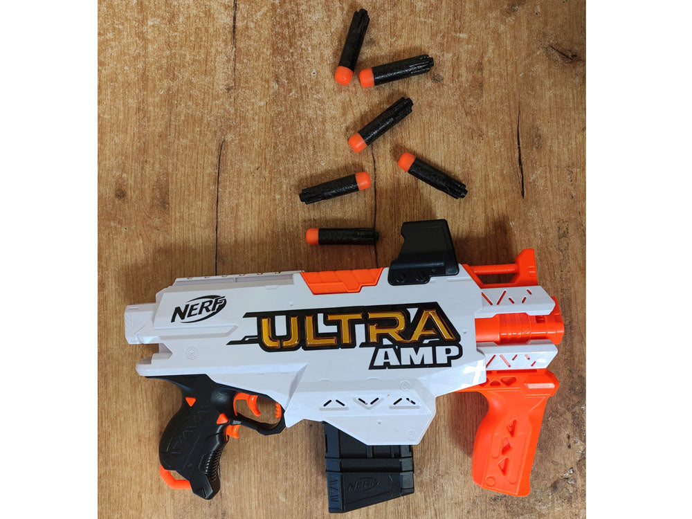Hasbro Nerf Ultra AMP šautriņu pistole bērniem ar 6 šautriņām – rotaļlieta aktīvām spēlēm
