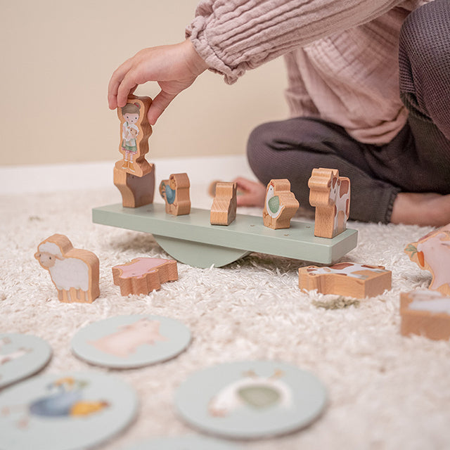 Little Dutch balansēšanas spēle Mazā ferma – koka rotaļlieta bērniem