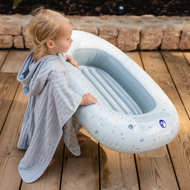 Little Dutch bērnu pončo dvielis ar kapuci – mīksts un ērts pludmales dvielis bērniem