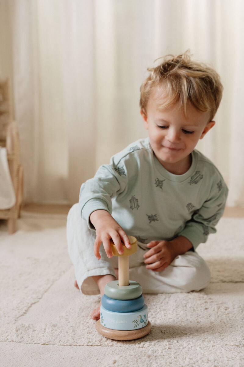 Little Dutch koka gredzenu piramīda Meža draugi – izglītojoša rotaļlieta bērniem motorikas attīstīšanai
