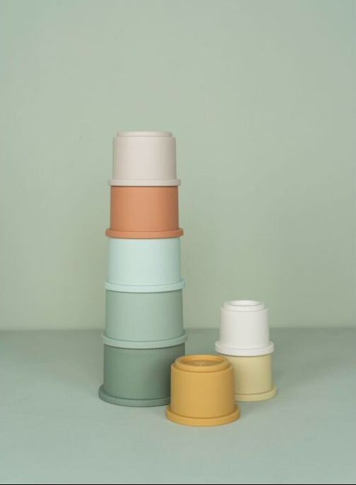 Little Dutch kraušanas krūzītes – attīstoša rotaļlieta bērniem no 1 gada vecuma