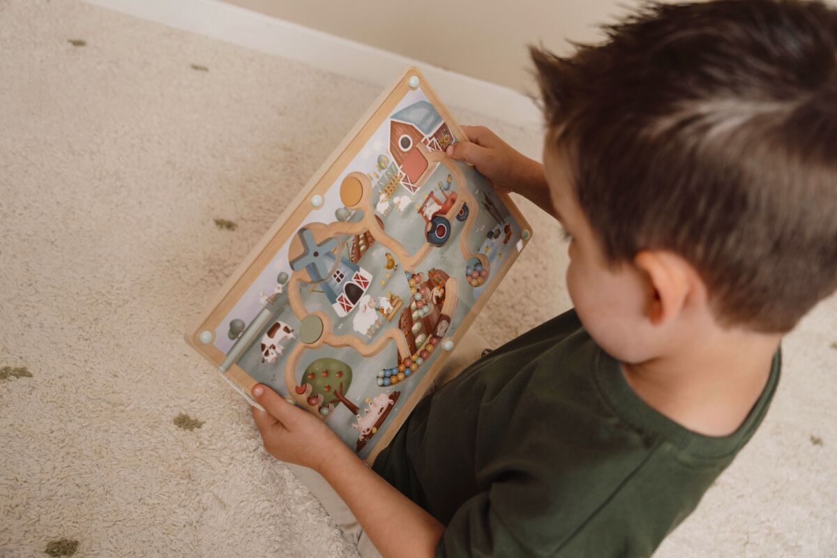 Little Dutch magnētiskais labirints Mazā ferma – izglītojoša koka rotaļlieta bērniem