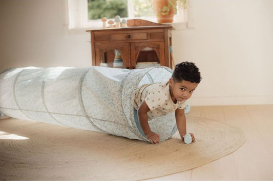 Little Dutch rāpošanas tunelis bērniem – zilā “Meža draugi” kolekcijas rotaļlieta motorikas un kustību attīstībai