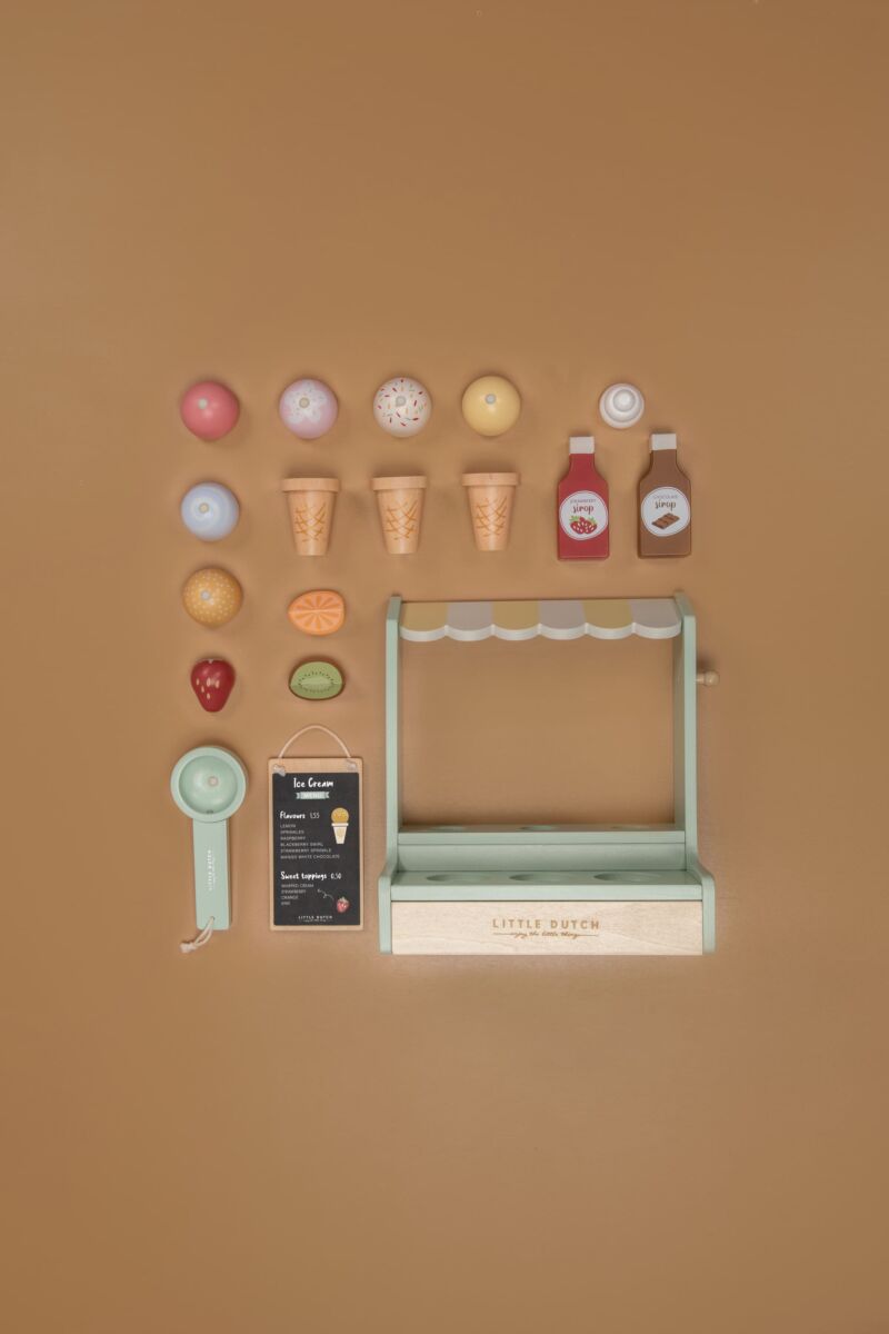 Little Dutch saldējuma veikals bērniem – koka rotaļlieta ar saldējumiem un stendu lomu spēlēm