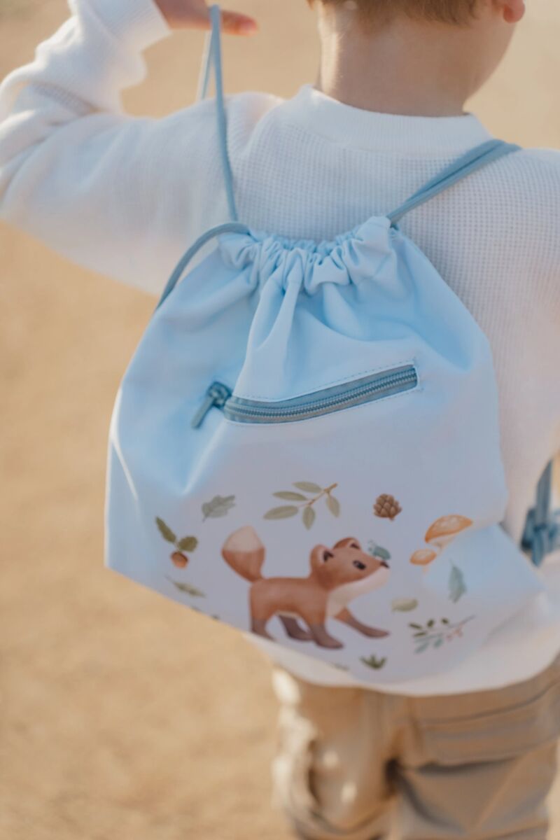 Little Dutch bērnu sporta soma ar Meža draugu dizainu – ērta mugursoma bērnudārzam, skolai un izbraucieniem