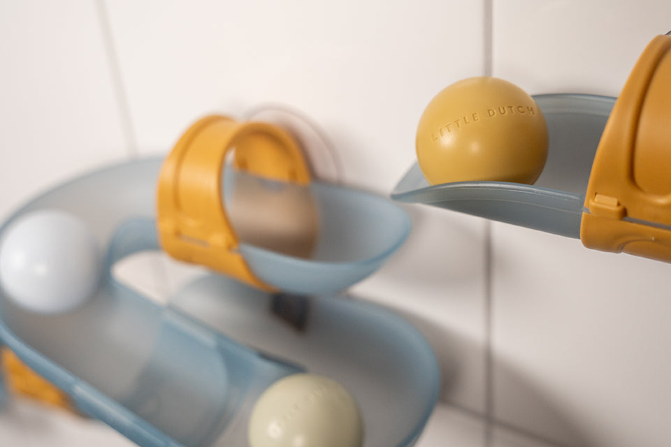 Little Dutch vannas bumbu celiņu komplekts bērniem – rotaļlieta ar piesūcekņiem jautrai peldēšanās laikā un sīko motoriku attīstībai