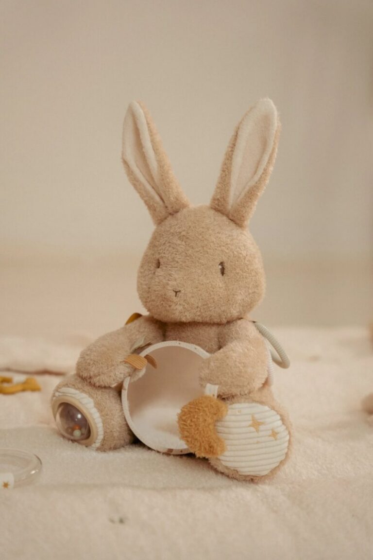 Little Dutch aktivitāšu mantiņa – Mazuļa zaķītis “Newborn Naturals” (GRS)