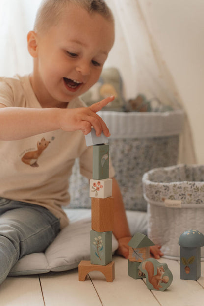 Little Dutch koka kluči būvēšanai Meža Draugi – zilie un neitrālie koka kluči bērniem radošai spēlei