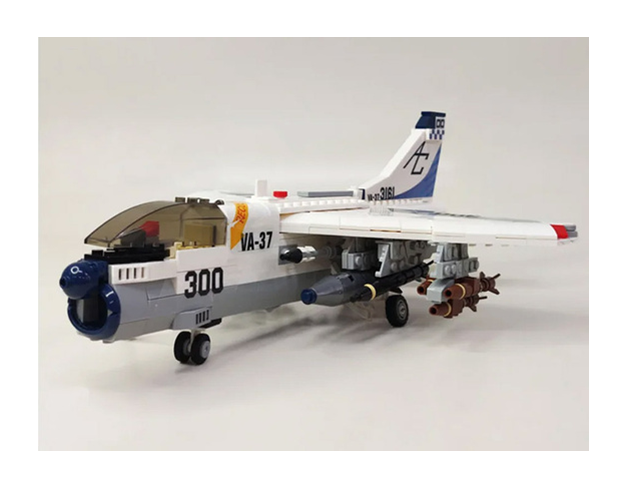 Lidmašīnas konstruktors komplekts ar 683 detaļām – radoša būvēšanas rotaļlieta bērniem