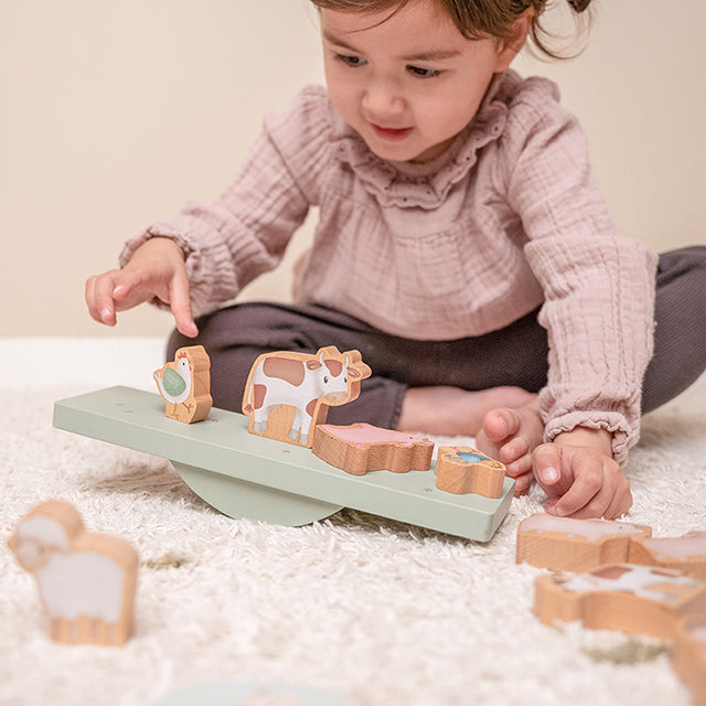 Little Dutch balansēšanas spēle Mazā ferma – koka rotaļlieta bērniem