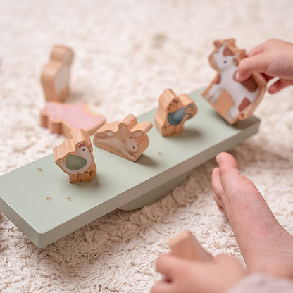 Little Dutch balansēšanas spēle Mazā ferma – koka rotaļlieta bērniem