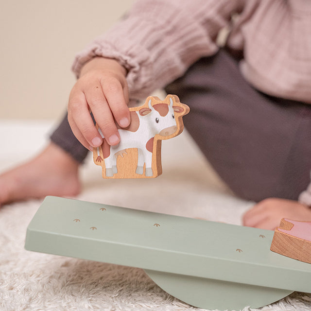 Little Dutch balansēšanas spēle Mazā ferma – koka rotaļlieta bērniem