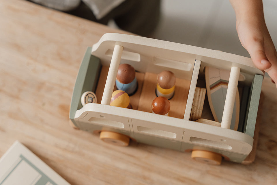 Little Dutch koka kemperis – bērnu rotaļlieta ar figūriņām un vintage dizainu