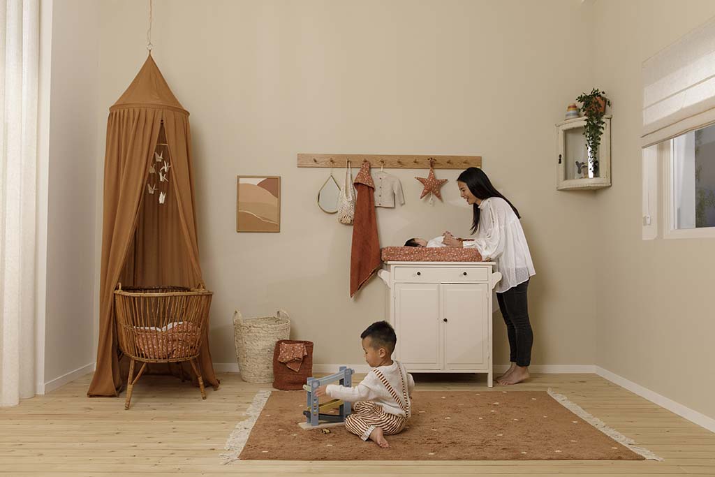 Little Dutch koka mašīnu trase – izglītojoša koka rotaļlieta bērniem