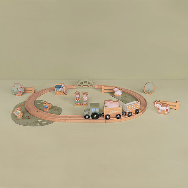 Little Dutch koka vilciena komplekts “Mazā ferma” – rotaļlieta ar dzīvniekiem un sliedēm bērnu radošām spēlēm