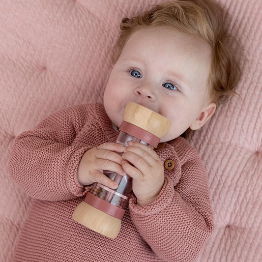 Little Dutch Lietus tauriņš – koka sensorā rotaļlieta mazuļiem ar skaņu un krītošām bumbiņām