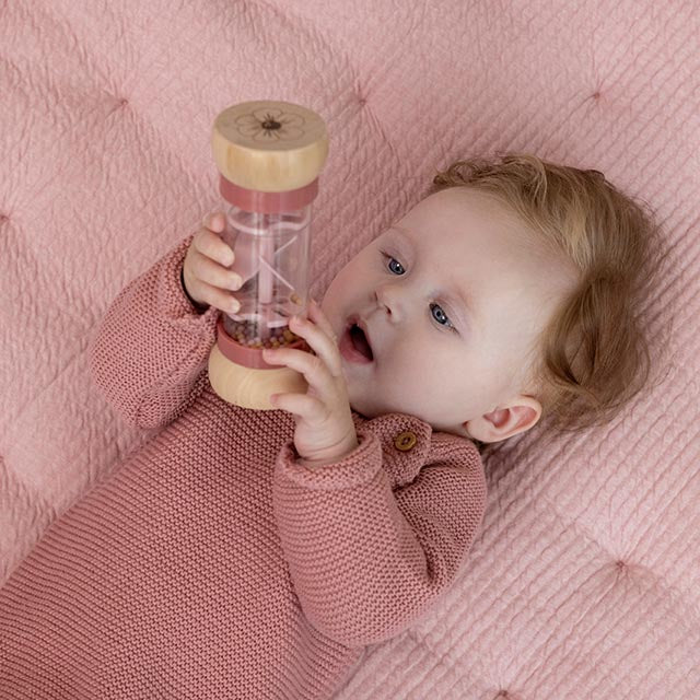 Little Dutch Lietus tauriņš – koka sensorā rotaļlieta mazuļiem ar skaņu un krītošām bumbiņām