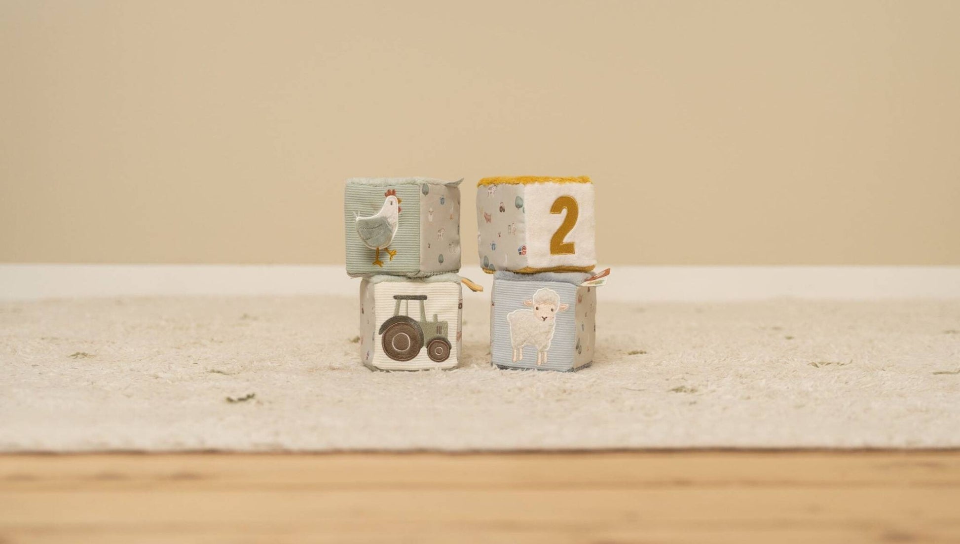 Little Dutch mīkstie bloki – mazuļu rotaļlieta ar skaņām un cipariem