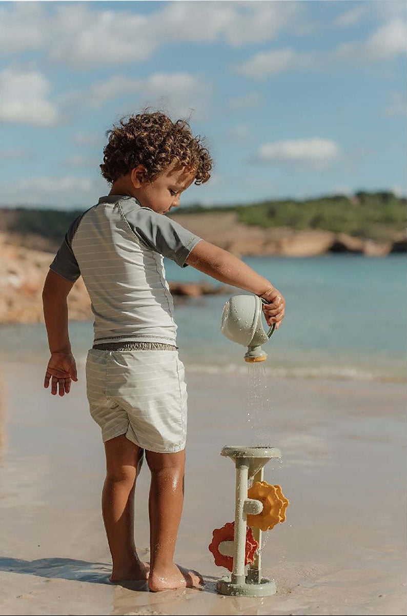 Little Dutch smilšu un ūdens dzirnaviņas salātu zaļā krāsā – rotaļlieta jautrai spēlei smilšu kastē un pludmalē bērniem
