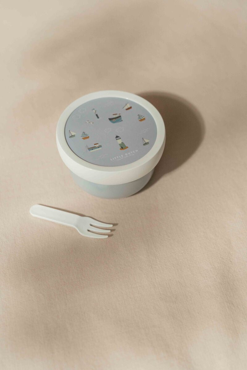 Little Dutch uzkodu trauciņš – Jūrnieku līča dizains, bērnu trauks uzkodām ar dakšiņu