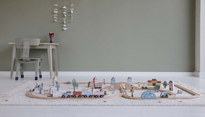 Little Dutch XXL koka vilciena komplekts bērniem – liels rotaļu dzelzceļš ar vagoniem un pilsētas detaļām