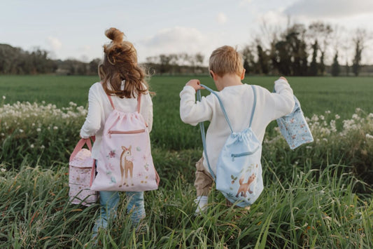 Little Dutch bērnu sporta soma ar Meža draugu dizainu – ērta mugursoma bērnudārzam, skolai un izbraucieniem