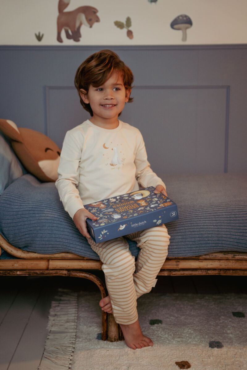 Little Dutch bērnu projektors ar pasaku attēliem – rotaļlieta stāstu vakariem un radošai iztēlei